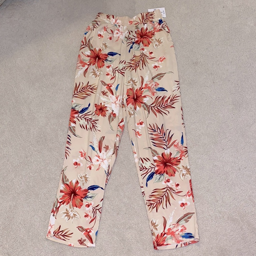 Forever21 tropical pants front pockets size SM NWT